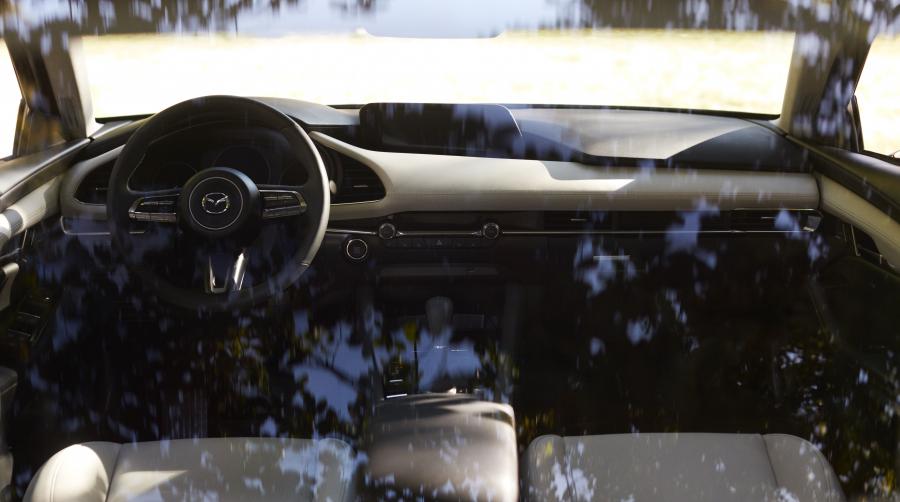 Торпедо Mazda3 Sedan 2019 года  (NA) (фото 19 из 58)